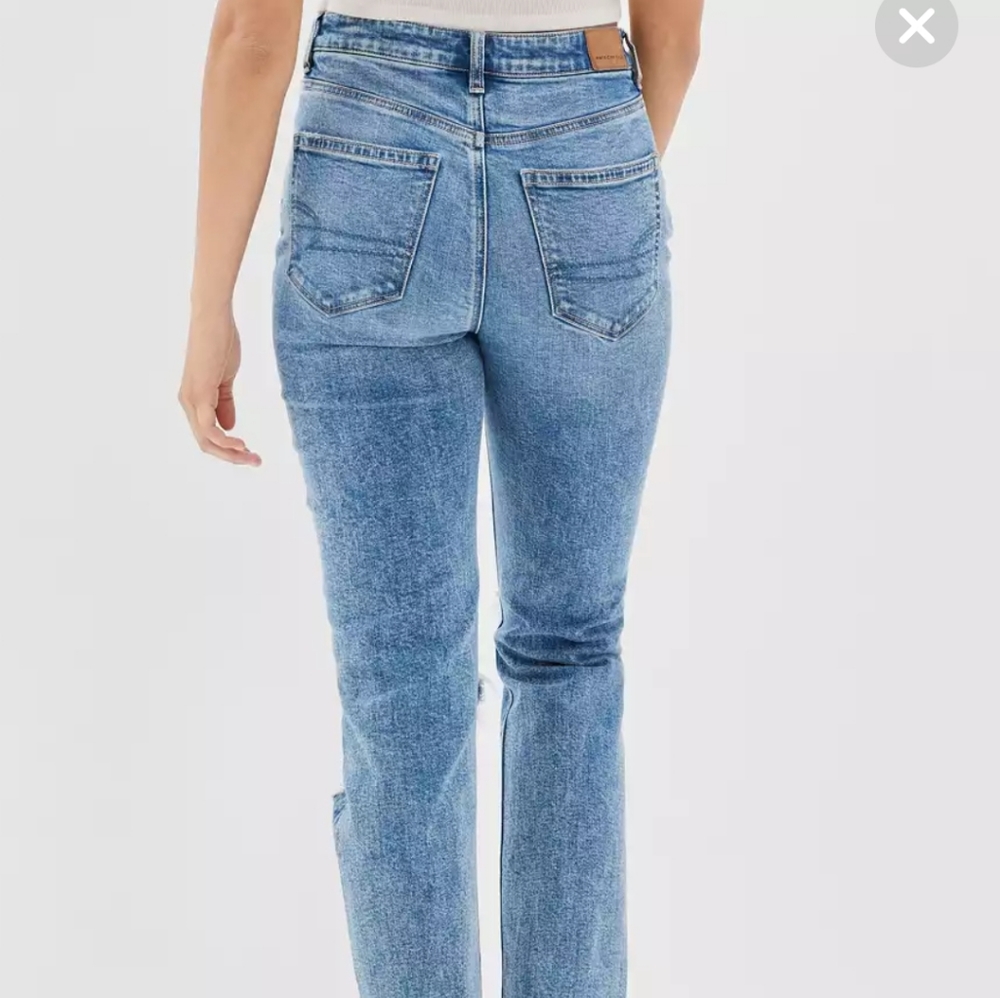 American Eagle Outfitters Light Blue High-Rise Ripped Jeans - Picture 14 of 16